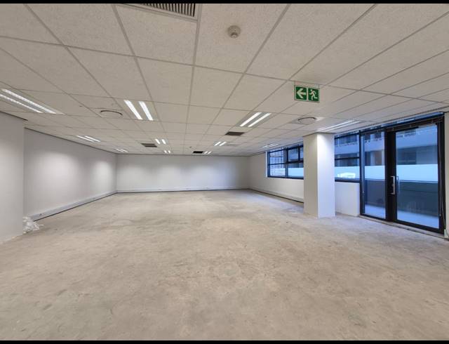 160M² OFFICE FOR SALE IN ILLOVO